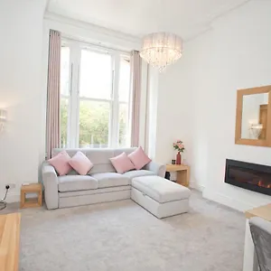 Chine - Beautiful Location Next To The Apartment